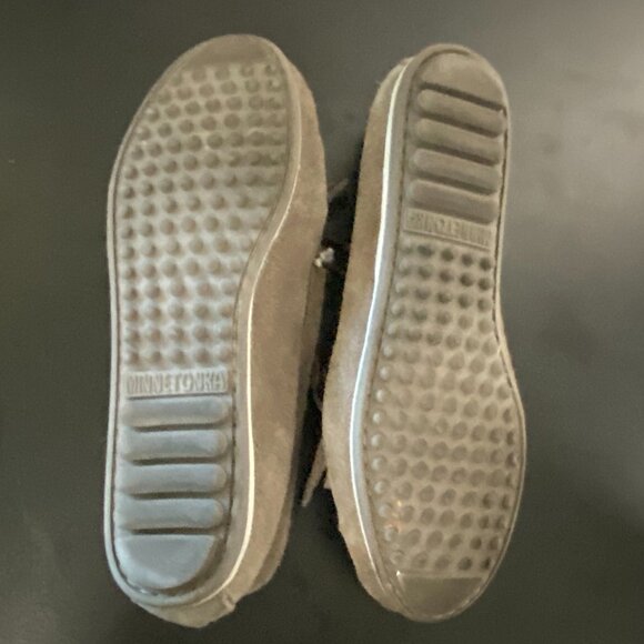 Minnetonka | Kilty Plus Moccasin Grey Suede | Size‎ 9 Women's - Picture 8 of 16